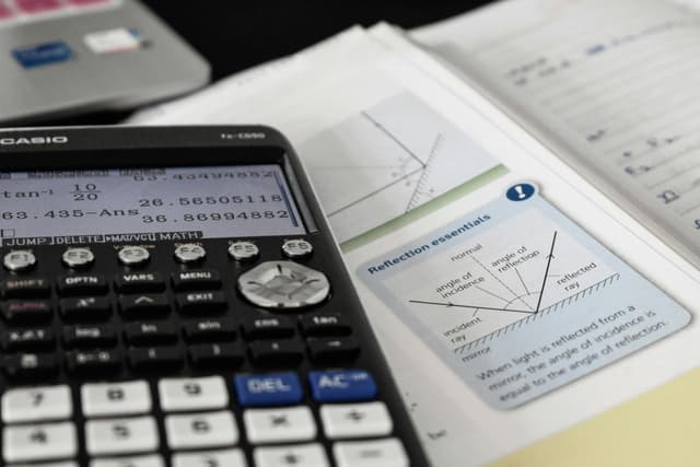 A Levels & IGCSE Tuition | Axis Academy